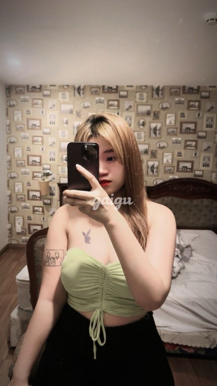 ♥️ YẾN CHIBI ♥️CHUẨN 2K4 -CẶP VẾU TO KHỦNG TỰ NHIÊN