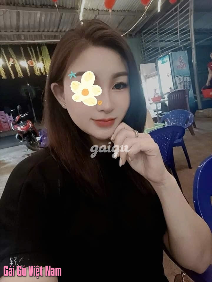 Phương Trinh – Bú kiu làm tình đầy đủ dịch vụ